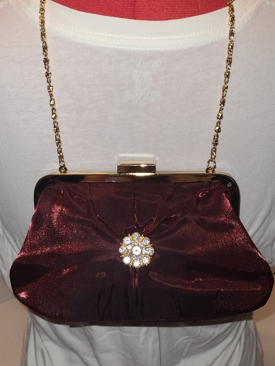 Source Unknown Handbags - Elegant Burgundy Evening Clutch with Gold Chain